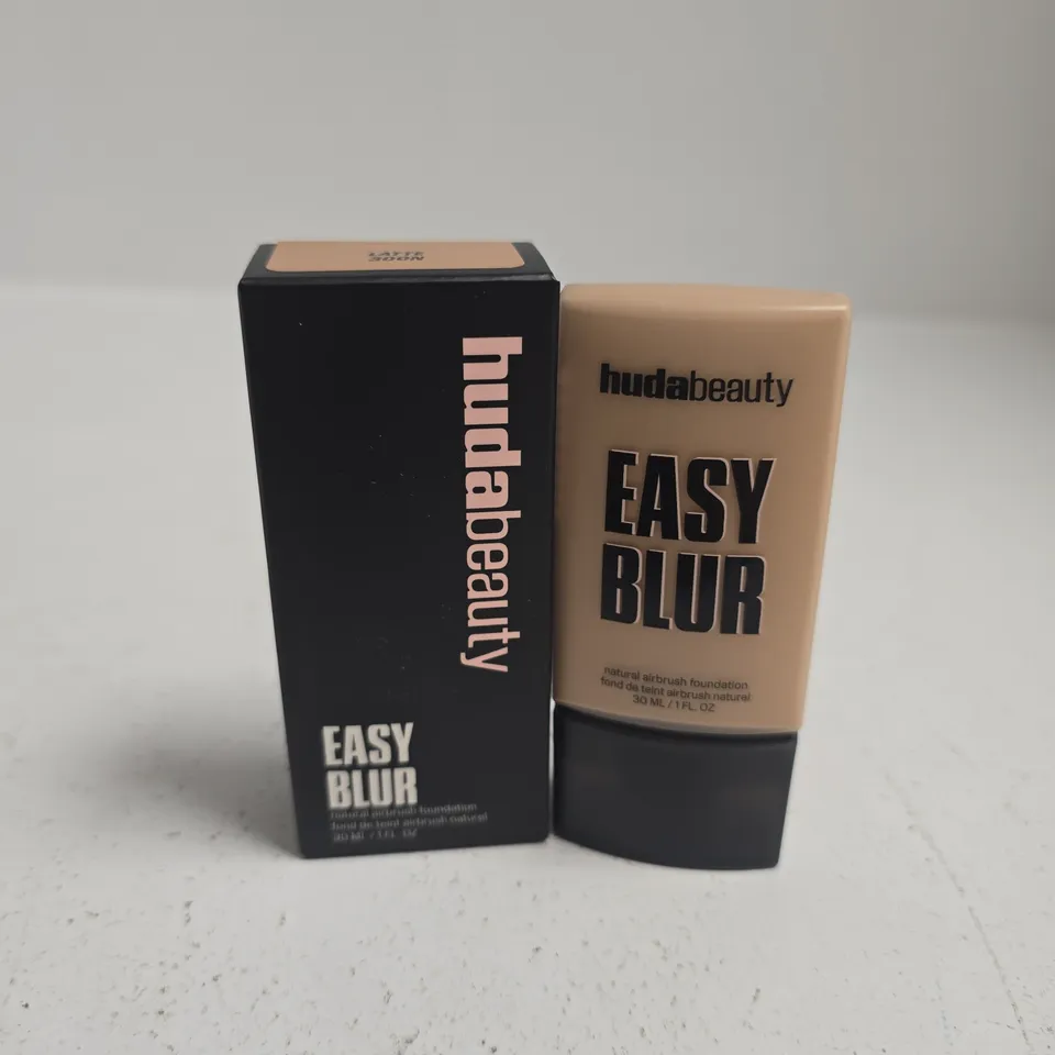 BOXED HUDABEAUTY EASY BLUR FOUNDATION – LATTE 300N (30 ML)