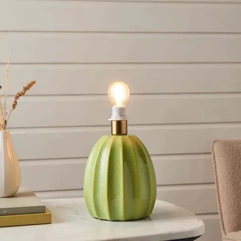 BOXED JUNIE SCALLOP TABLE LAMP BASE - GREEN (1 BOX)