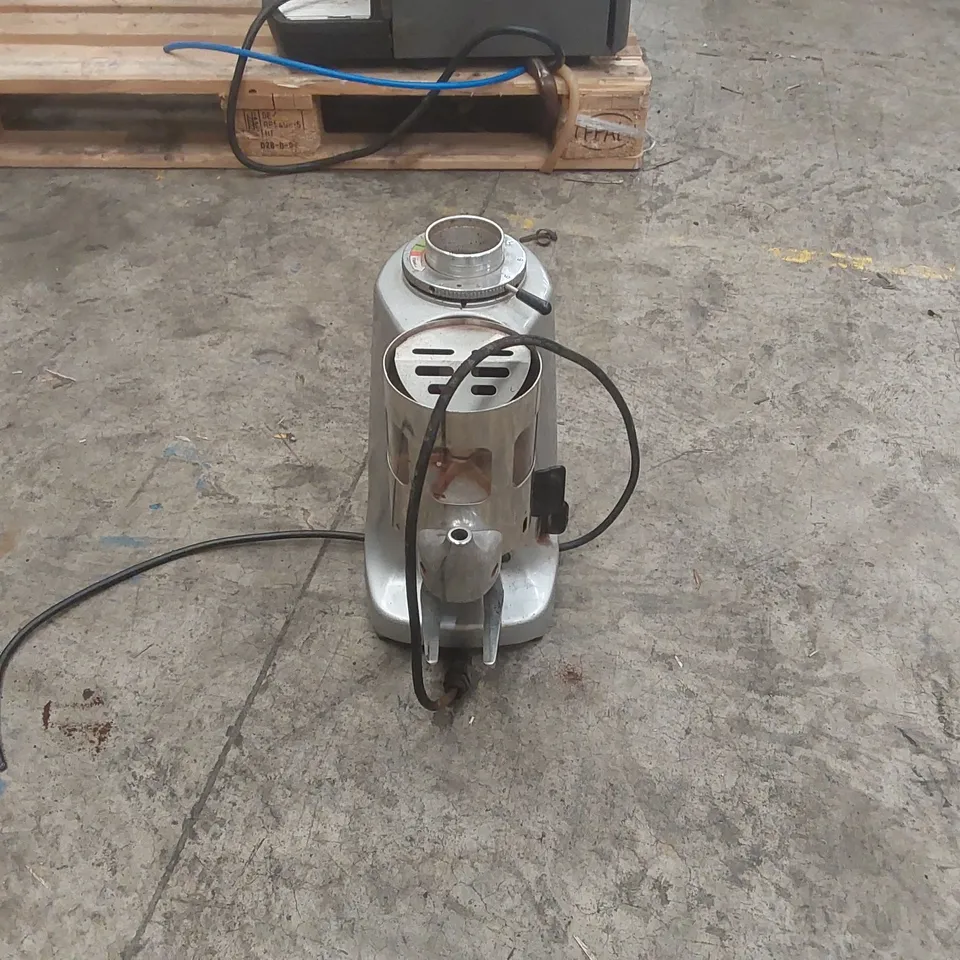 COMMERCIAL COFFEE GRINDER