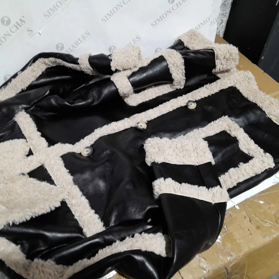 BM FAUX SHIRLING JACKET BLACK/CREAM SIZE L