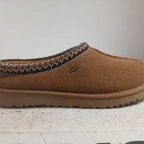 UGG SUEDE SLIPPERS WITH SHEARLING LINING – SIZE 10