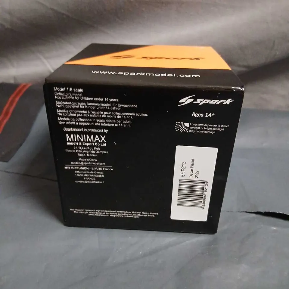 OSCAR PIASTRI 1:5 SCALE SPARK MODEL HELMET – BOXED