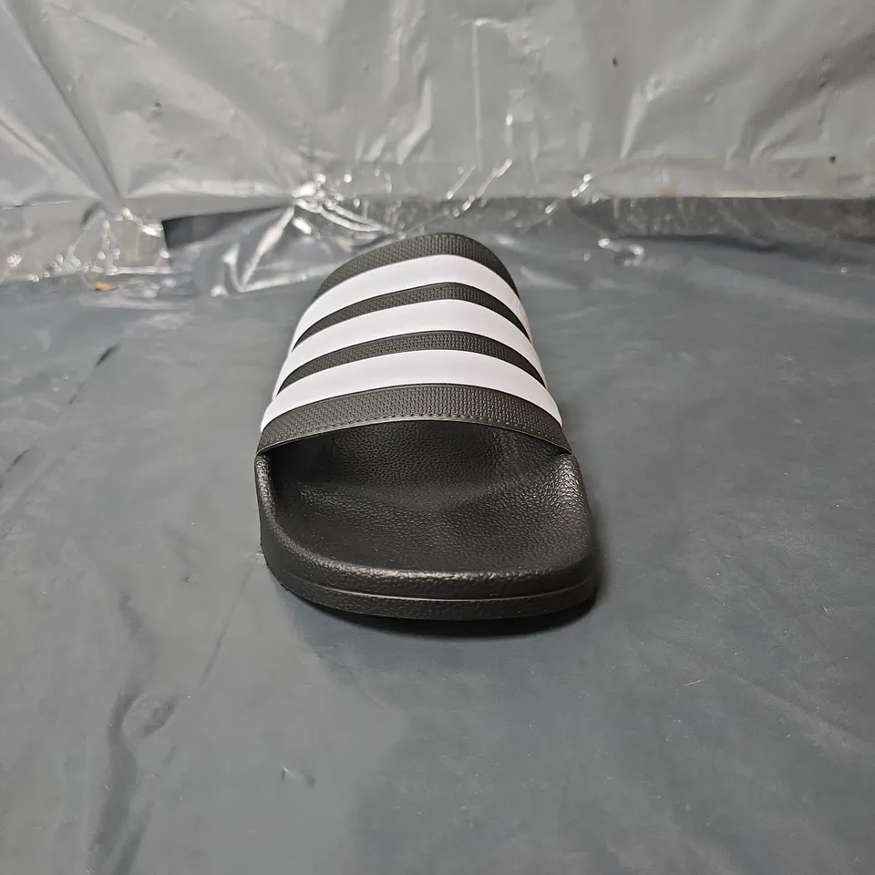 ADIDAS SLIDERS - BLACK AND WHITE - SIZE 9