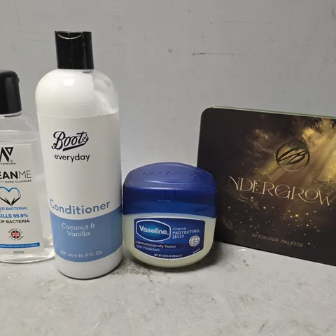 APPROXIMATELY 12 ASSORTED HEALTH & BEAUTY ITEMS TO INCLUDE - BOOTS CONDITIONER , VASELINE ETC
