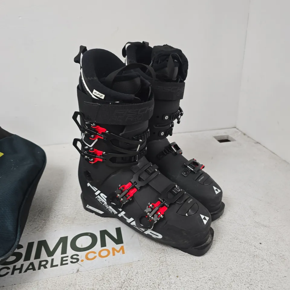 FISCHER RC PRO SKI BOOTS, BLACK WITH RED BUCKLES, EU 27.5
