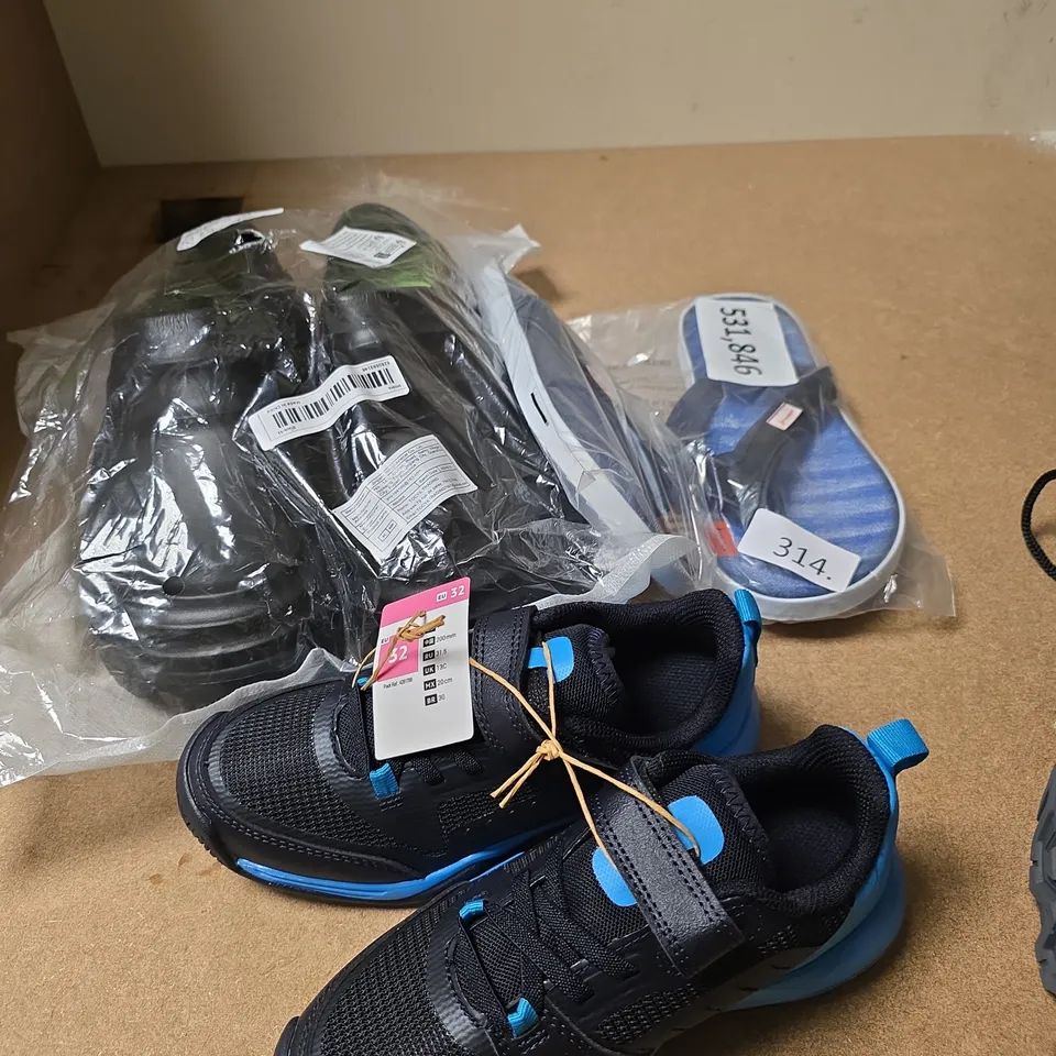 APPROXIMATELY 15 ASSORTED PAIRS OF FOOTWEAR PRODUCTS IN VARIOUS STYLES & SIZES 