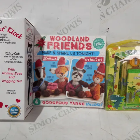 BOX OF APPROXIMATELY 10 ASSORTED TOYS AND GAMES TO INCLUDE WOODLAND FRIENDS YARNS, DINOSAUR STATIONARY SET, KITTY-CAT KLOCK