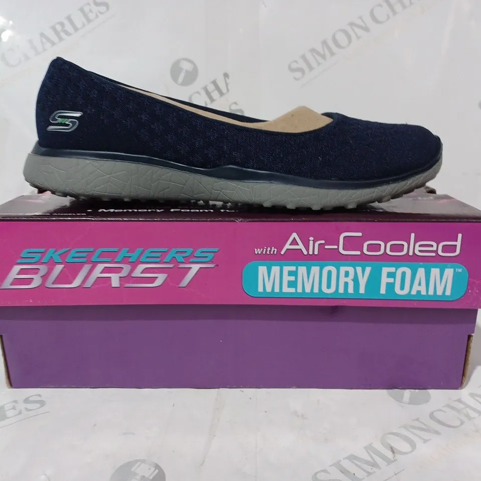 BOXED PAIR OF SKECHERS BURST SLIP-ON SHOES IN BLUE UK SIZE 3