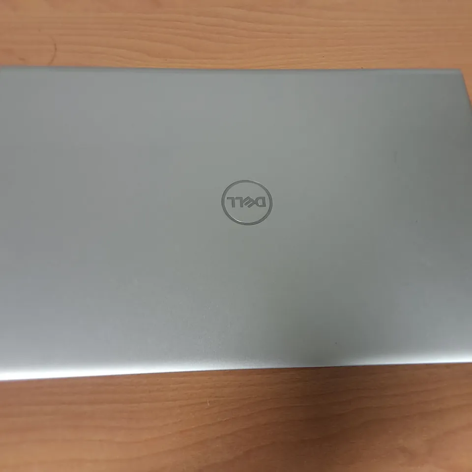 UNBOXED DELL INSPIRON 15 5000 INTEL CORE 1-7 LAPTOP IN SILVER