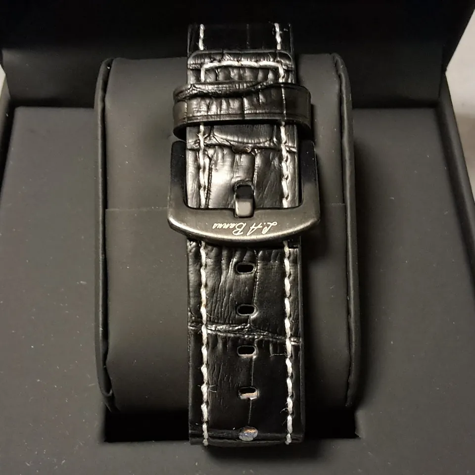 LA BANUS BLACK STAINLESS STEEL GENTS WATCH WITH BLACK LEATHER STRAP 