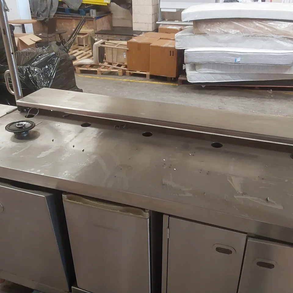 TANK STAINLESS STEEL MOBILE FOOD AND DRINK CATERING STATION