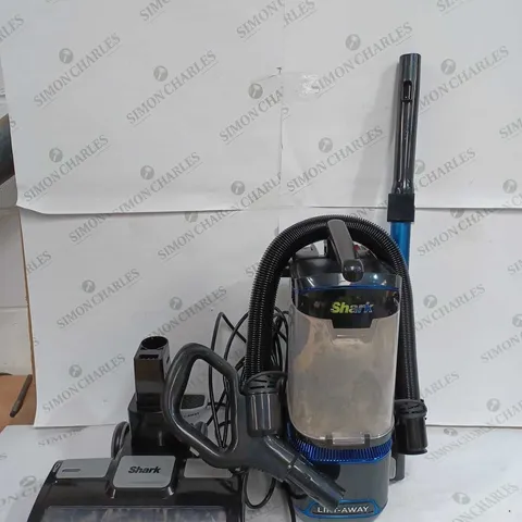 SHARK LIFT-AWAY UPRIGHT VACUUM CLEANER