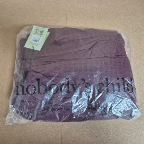 BAGGED NOBODYS CHILD SLEEVELESS STARLIGHT MIDI DRESS IN SOFTS PURPLE - UK 16