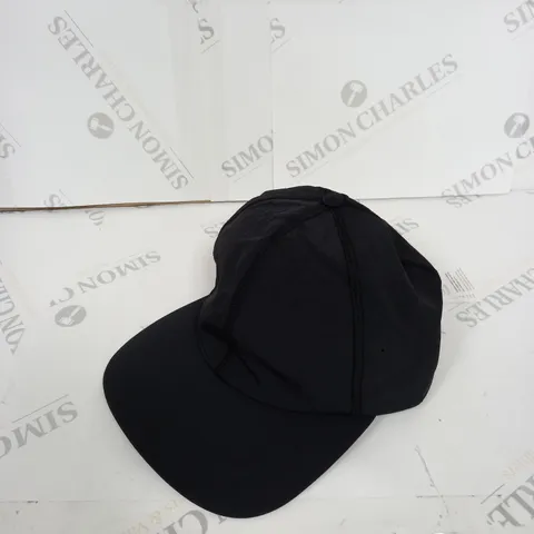 LULULEMON BALLER HAT 