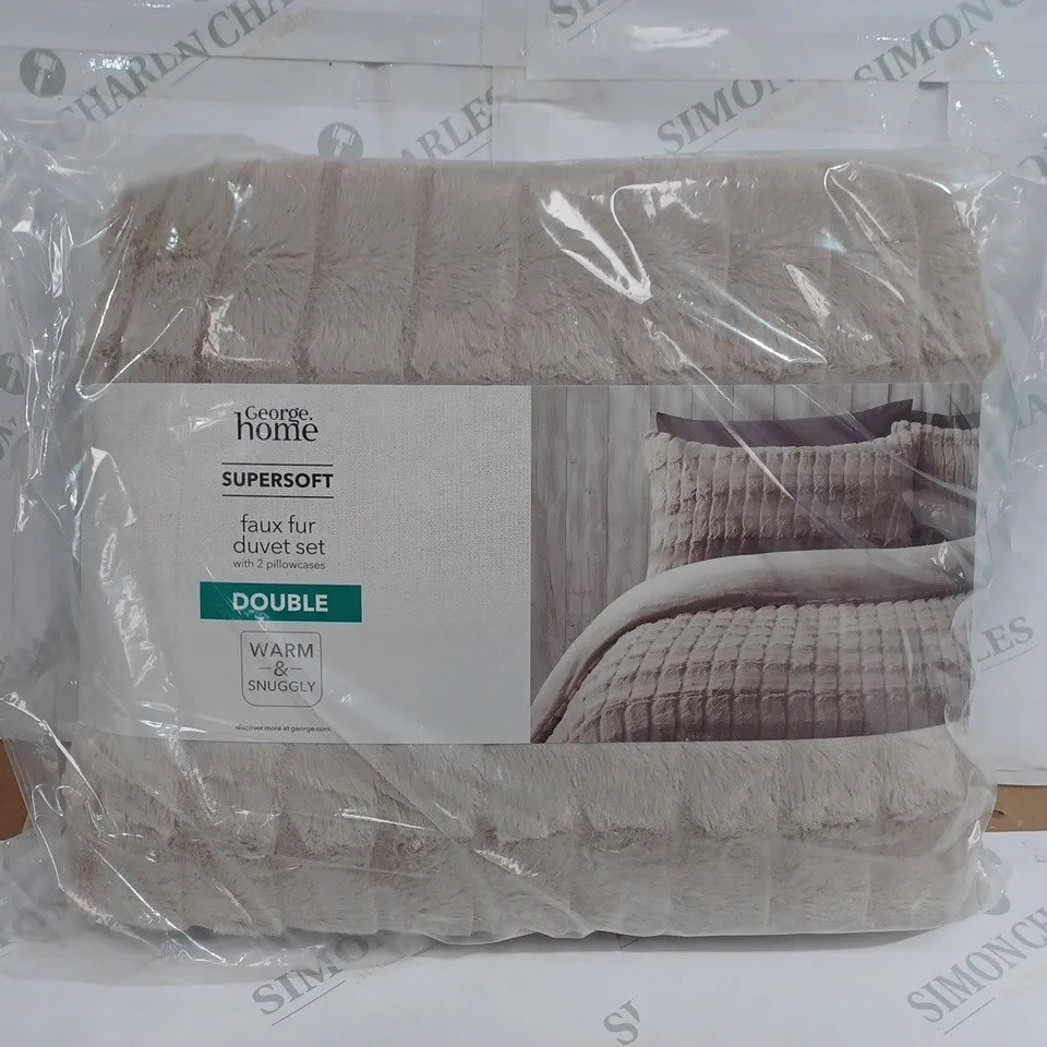 BRAND NEW GEORGE HOME FAUX FUR DUVET SET - DOUBLE 