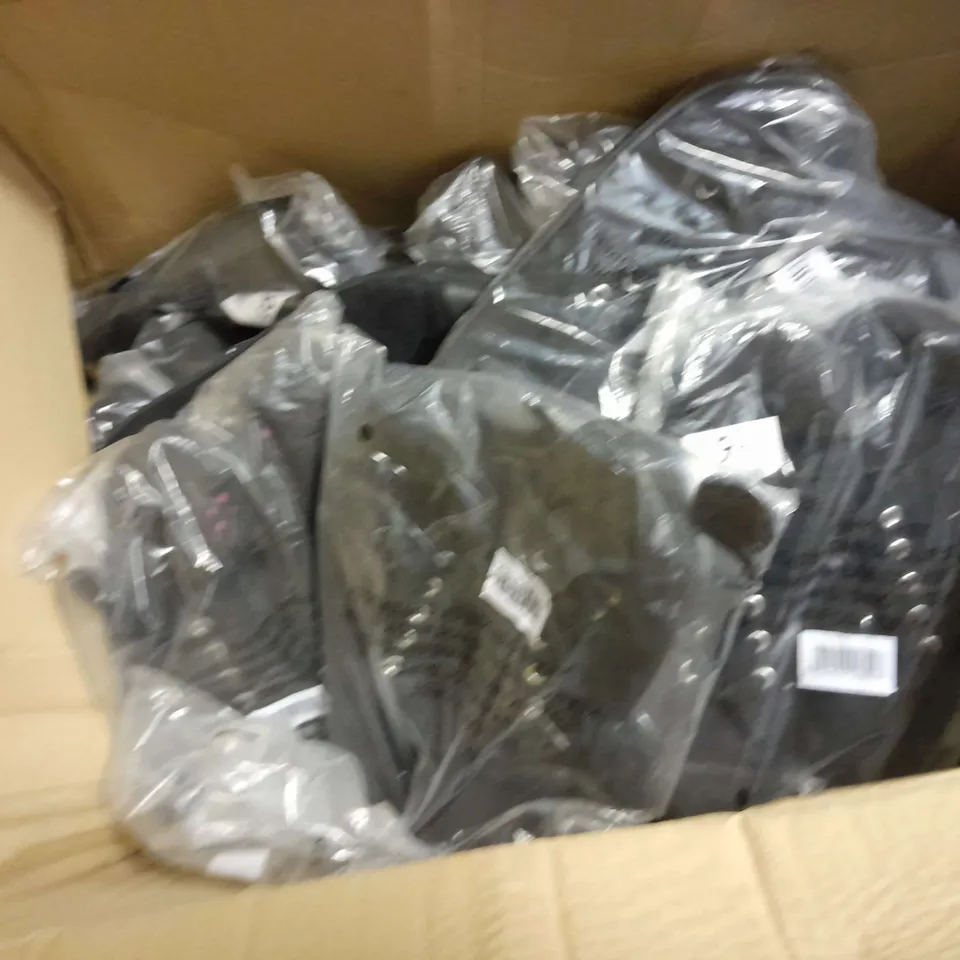 APPROXIMATELY 15 GEORGE LOVE YOUR SHOES PUMPS IN BLACK IN SIZE 4
