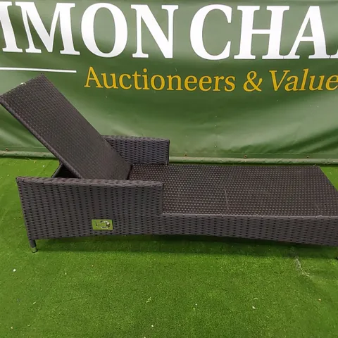 DESIGNER MANUAL ADJUSTABLE SUNLOUNGER IN BLACK RATTAN