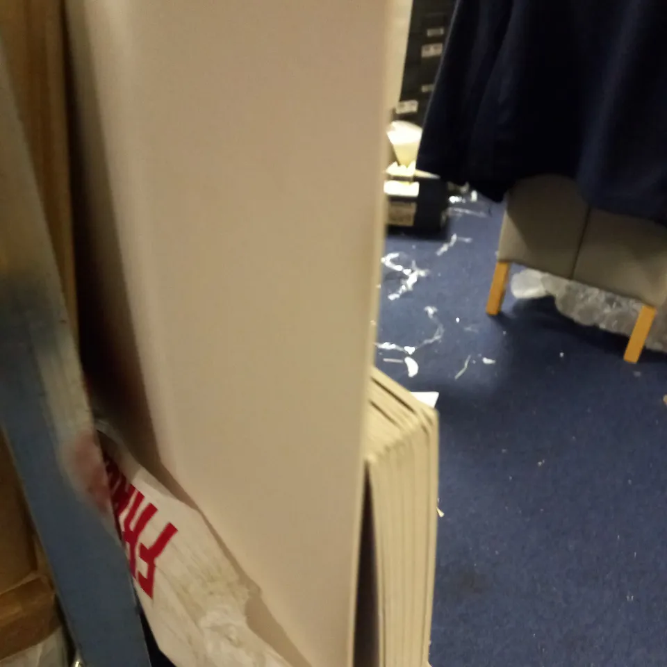 LOT OF 18 DALER ROWNEY A1 MOUNT BOARDS - BLACK/HI-WHITE