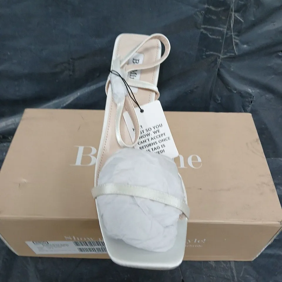 BOXED PAIR OF BE MINE BRIDAL OAKLEY KITTEN HEEL SANDALS - UK SIZE 6