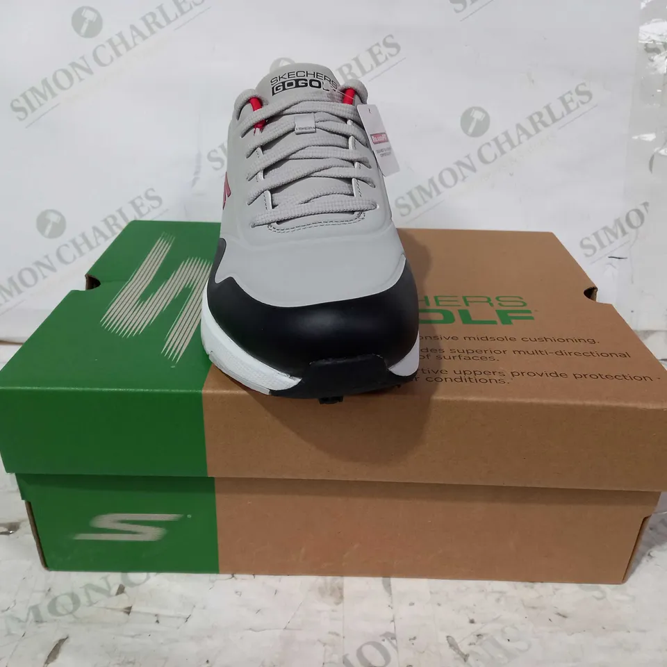 BOXED PAIR OF SKECHERS GO GOLF SHOES IN GREY/BLACK/RED UK SIZE 8