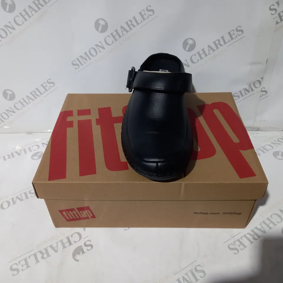 FITFLOP GOGH PRO SUPERLIGHT BLACK LEATHER CLOG SIZE 6