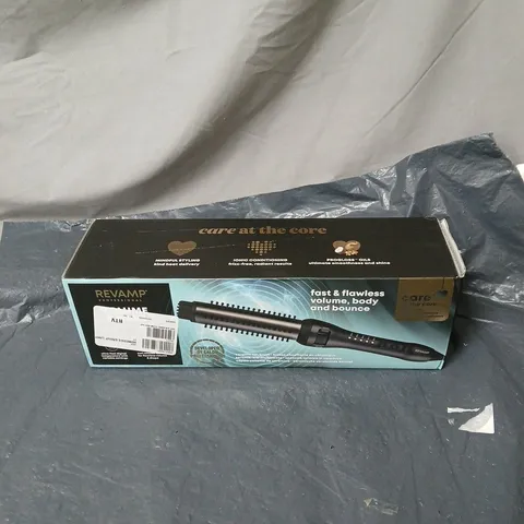 REVAMP VOLUME AND WAVE BRUSH BOXED