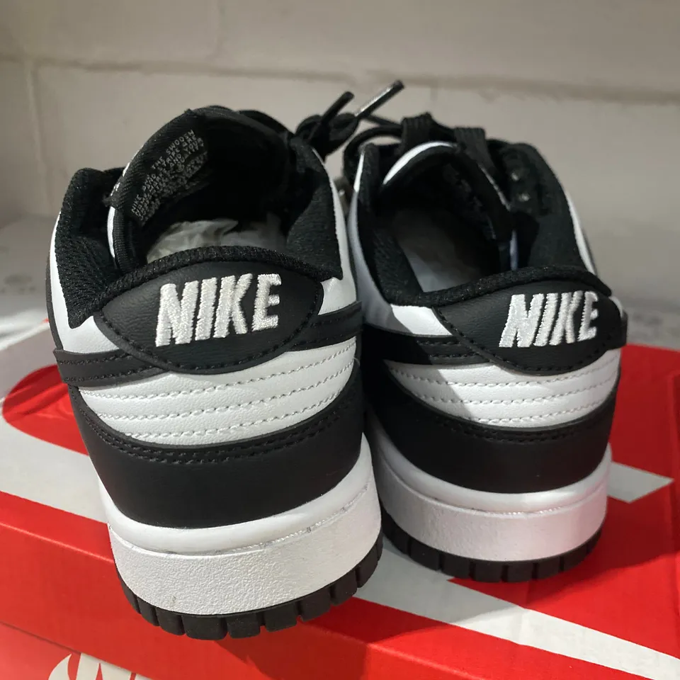 BOXED PAIR OF NIKE DUNK LOW BLACK/WHITE TRAINERS SIZE 3