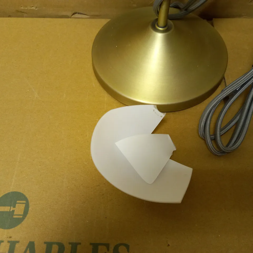 DESIGNER STYLE OPAL GLASS BANKERS TABLE LAMP