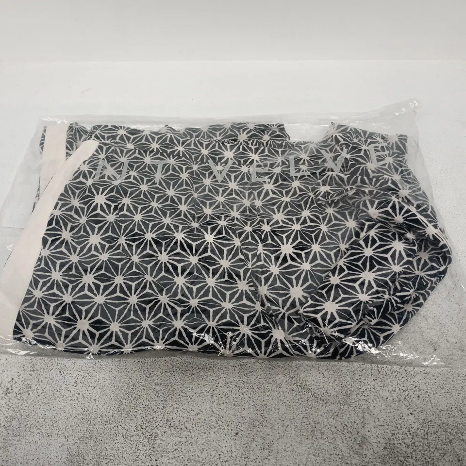 MINT VELVET NAVY GEO PRINT WIDE-LEG TROUSERS – SIZE L