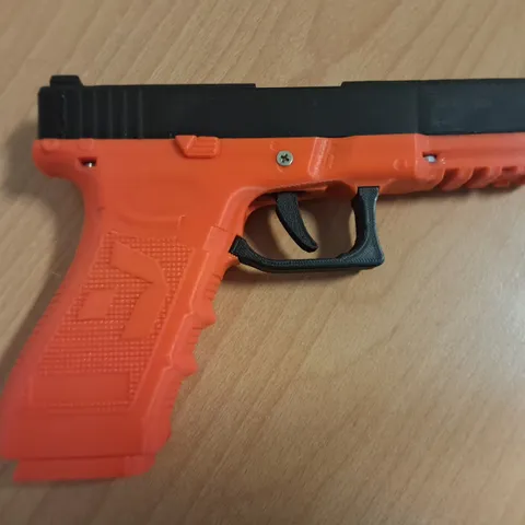 HANDMADE TRAINING PISTOL WITH LASER AND SOUND