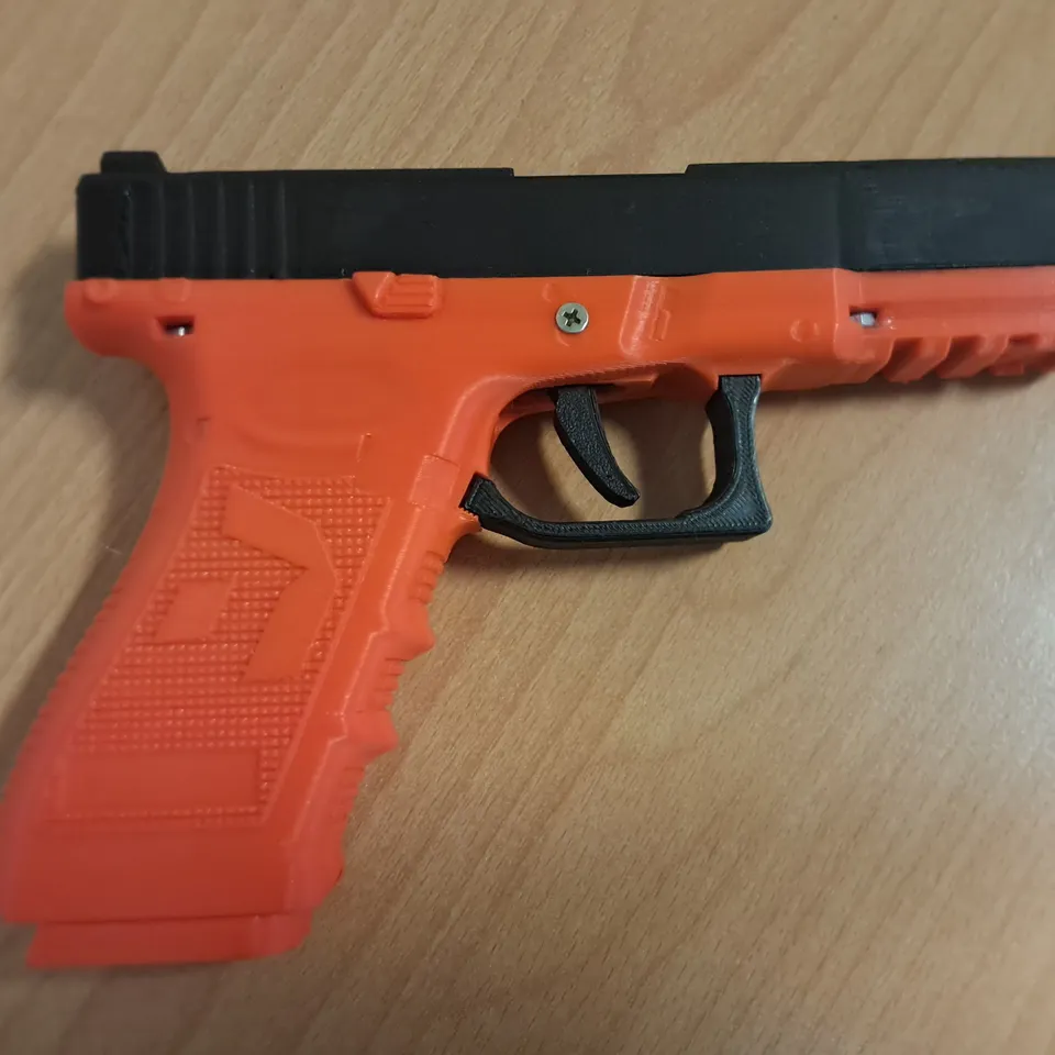 HANDMADE TRAINING PISTOL WITH LASER AND SOUND