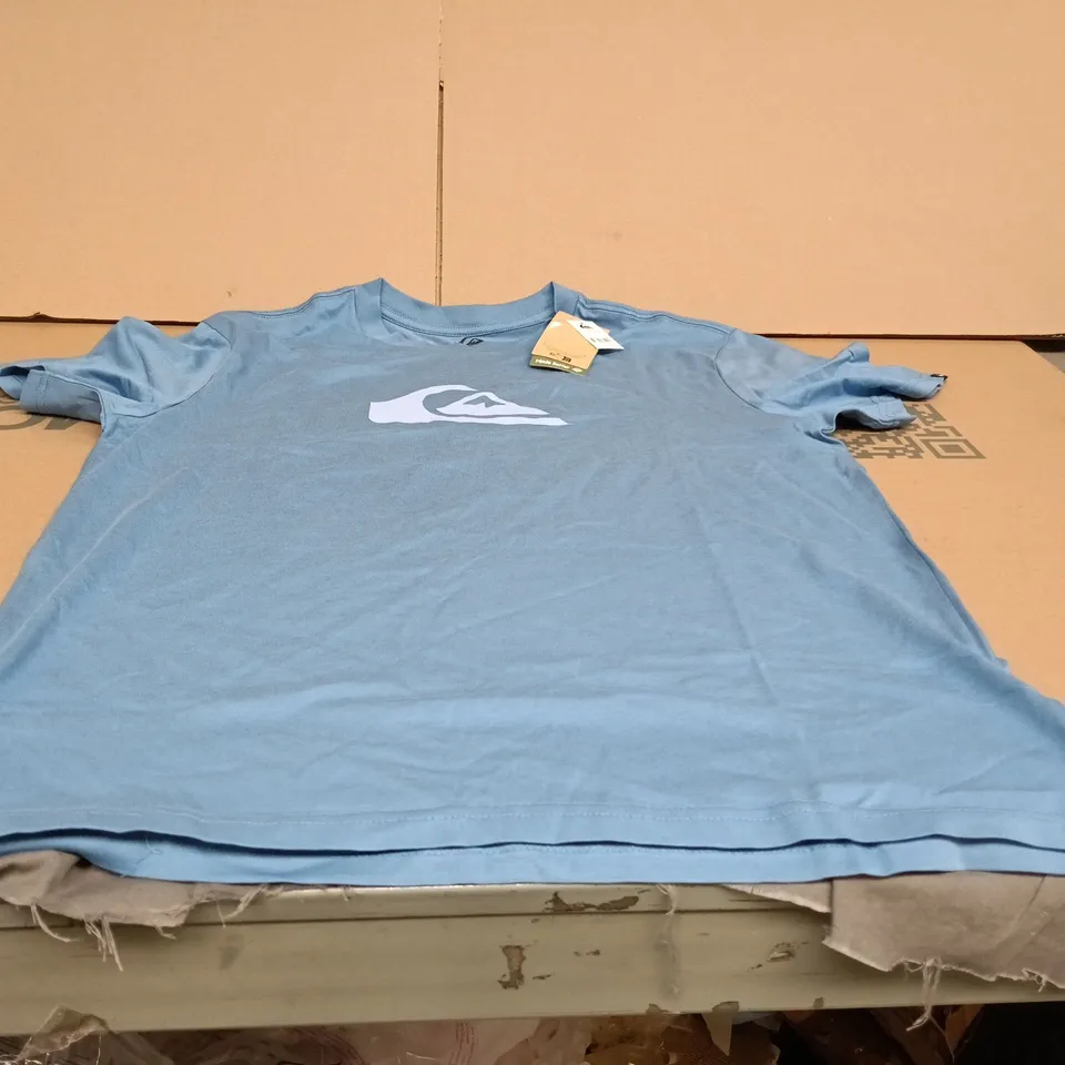 QUICKSILVER LARGE BLUE T SHIR TAGGED