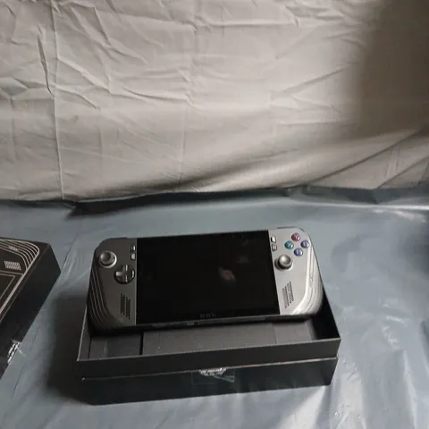 ASUS ROG ALLY X HANDHELD GAMING CONSOLE – BOXED