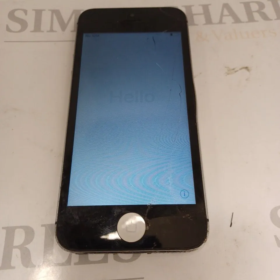 APPLE IPHONE MOBILE PHONE - A1457