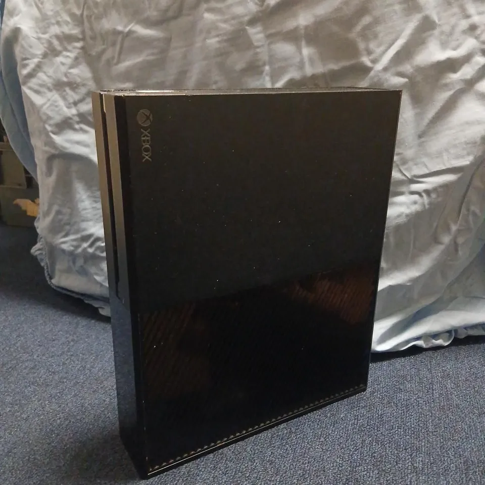 XBOX ONE CONSOLE – MODEL 1549, BLACK