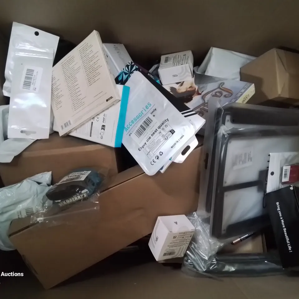 BOX CONTAINING LARGE AMOUNT OF MIXED BOXED ELECTRICAL ITEMS PHONE ACCESSORIES LIGHTING ETC.