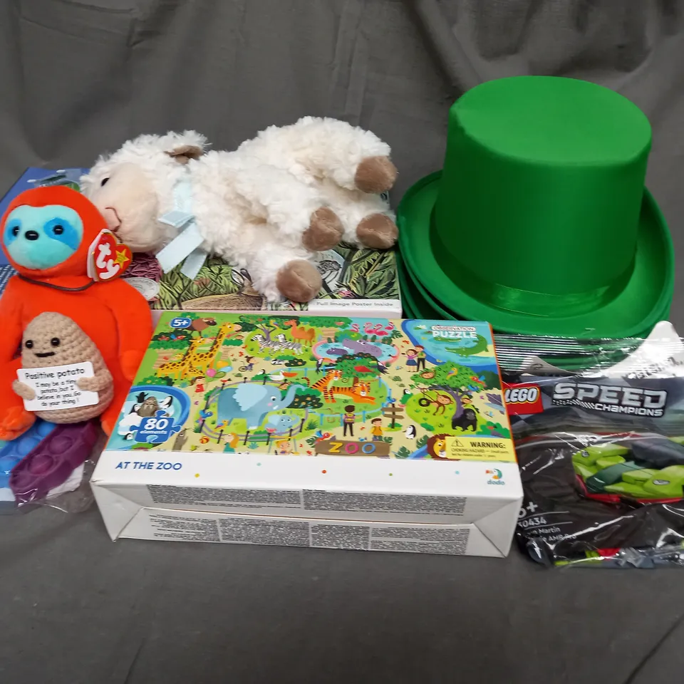 LARGE QAUNTIITY OF ASSORTED TOYS AND GAMES TO INCLUDE TEDDIES, LEGO AND JIGSAWS