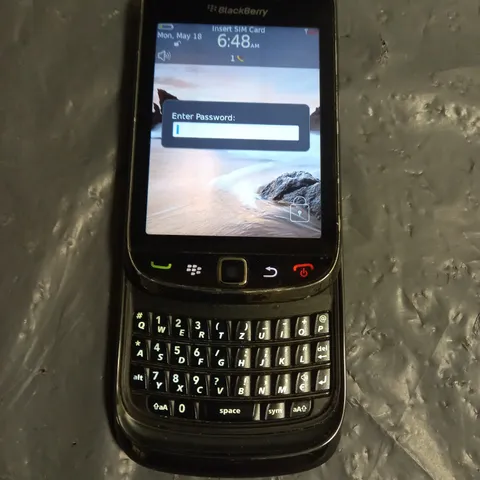 BLACKBERRY TORCH PHONE IN BLACK