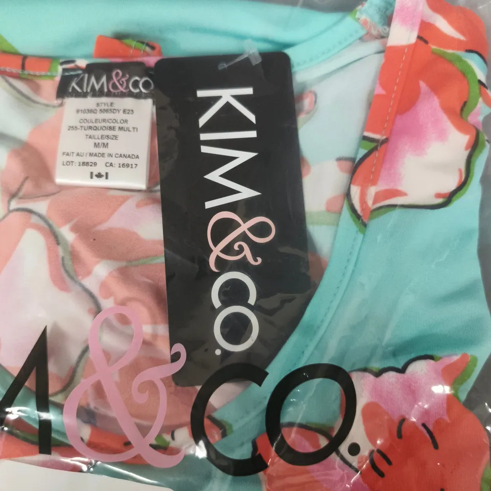 APPROXIMATELY 25 X KIM & CO PRINTED SMOCKED WAIST MIDI DRESS SIZE MEDIUM. SEALED