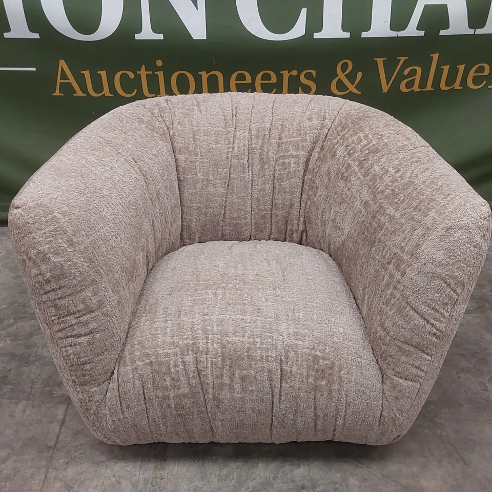 QUALITY DESIGNER ROCHE SWIVEL CHAIR IN OMBRE FABRIC - BEIGE 