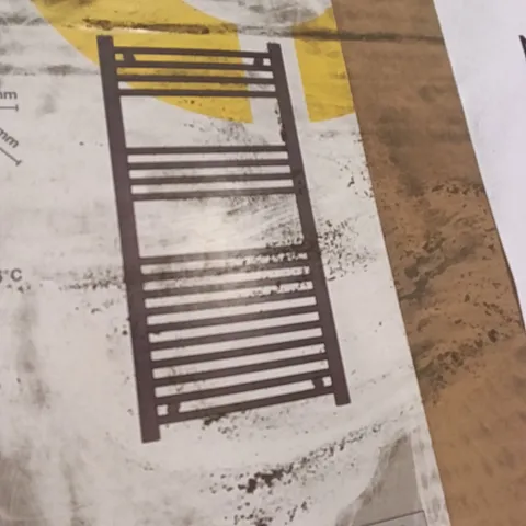 PALLET CONTAINING APPROXIMATELY 26 CURVED TOWEL RADIATORS 