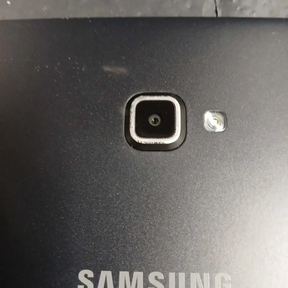 SAMSUNG GALAXY TABA SM-T585 - BLACK