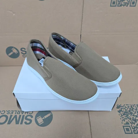 CHARLES SOUTHWELL BRETT TAUPE SLIP-ON SHOES – UK 8