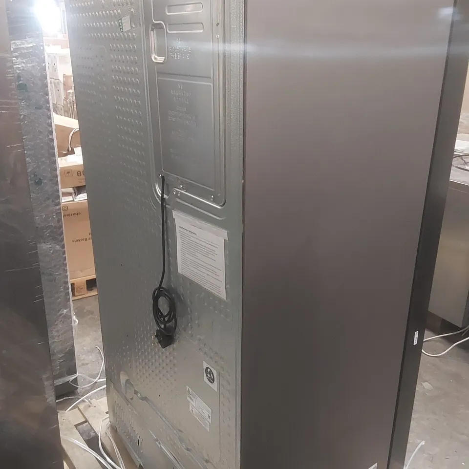 SAMSUNG SERIES 7 SPACEMAX™ RS70F67QCFEU WIFI CONNECTED TOTAL NO FROST AMERICAN FRIDGE FREEZER - BLACK - C RATED