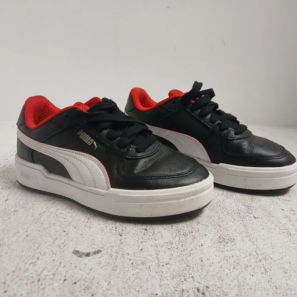 PAIR OF PUMA FERRARI TRAINER SIN BLACK/WHITE/RED SIZE UK 4