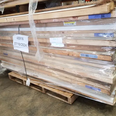PALLET CONTAINING APPROXIMATELY 21 HOUSEHOLD DOORS