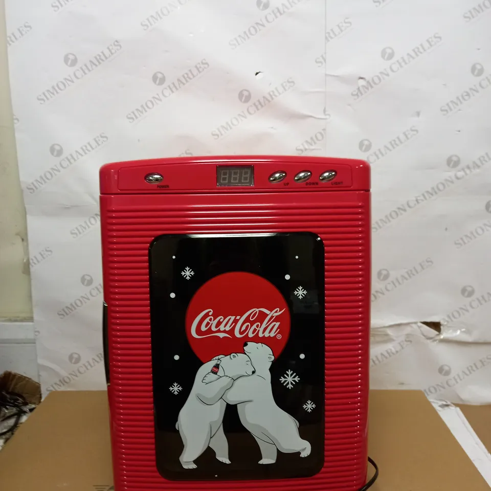 COCA COLA 25L PORTABLE MINI FRIDGE, 28 CAN SIZE, RED