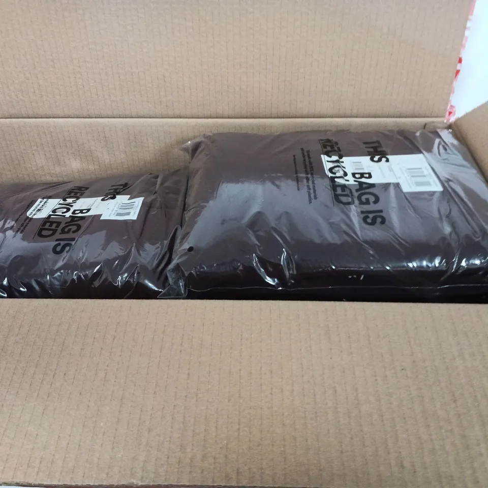 BOX OF APPROXIMATELY 6 PLUSH PREMIUM GRAPHIC HOODIES