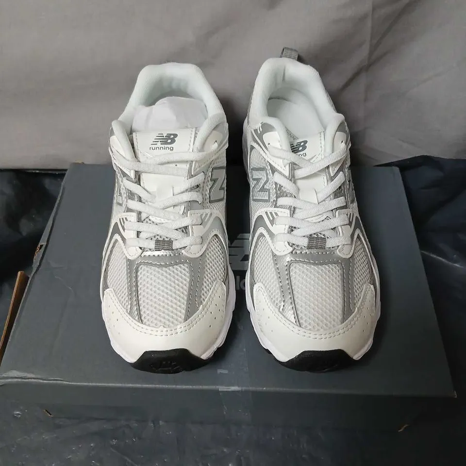 NEW BALANCE PZ530AD RUNNING SHOES – WHITE/GRAY SIZE 1