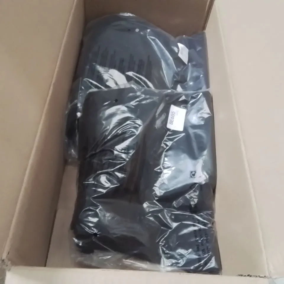 BOX CONTAINING APPROXIMATELY 5 BRAND NEW SIMPLY BE PLEAT DETAIL JEANS WASHED BLACK SIZE 16L